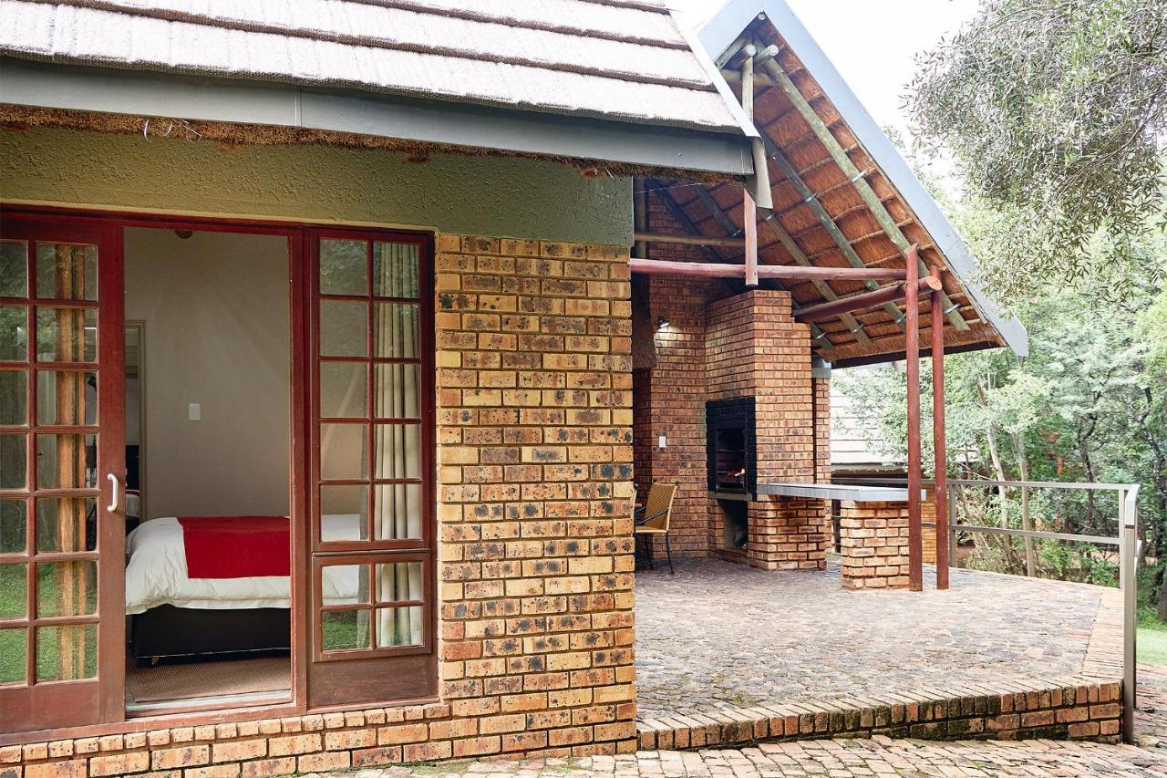 First Group Magalies Park Hotel Hartbeespoort Exterior photo