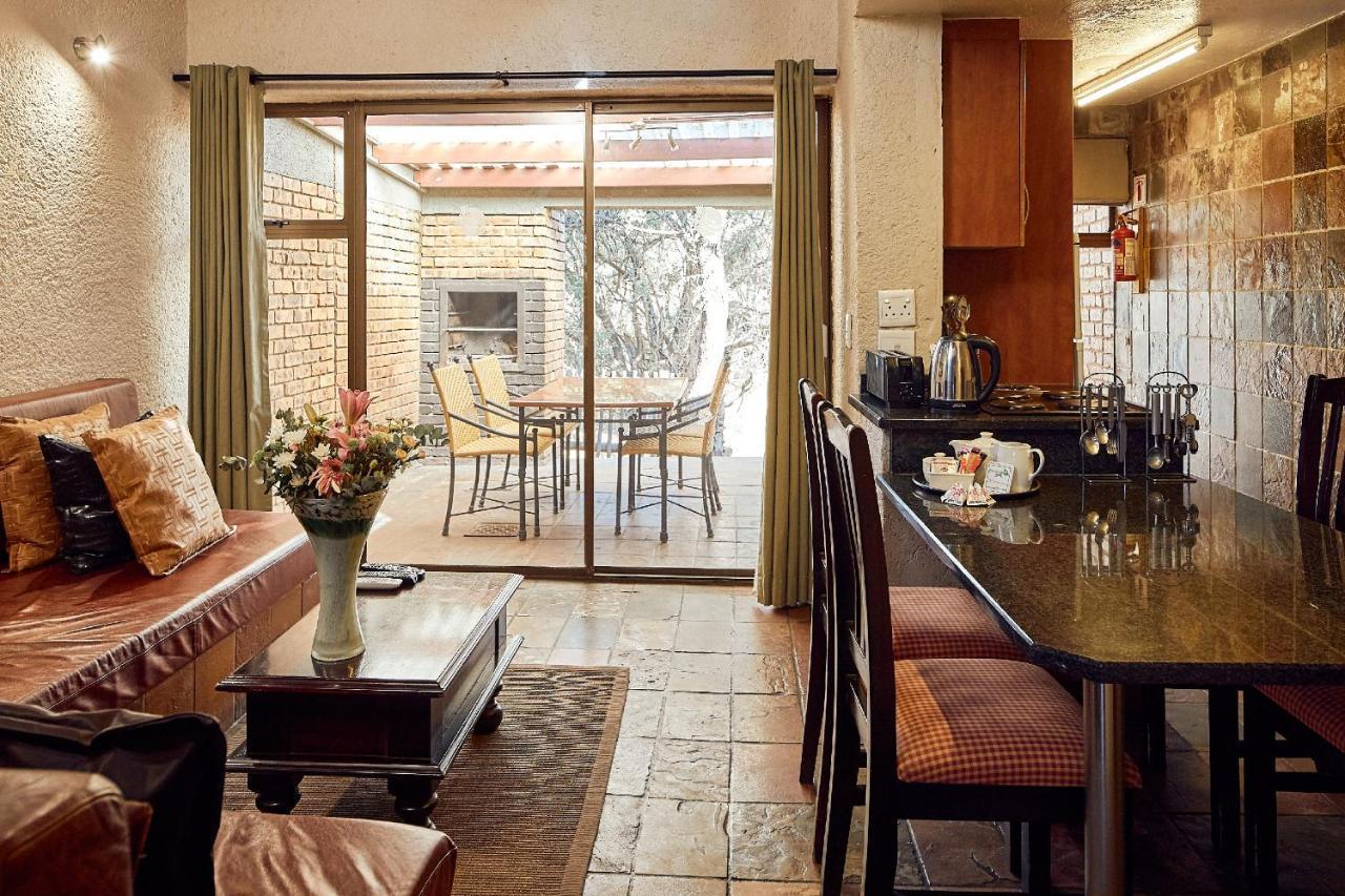 First Group Magalies Park Hotel Hartbeespoort Exterior photo
